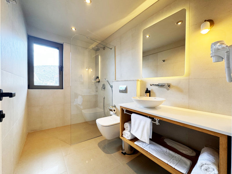 Superior King Deniz Manzaralı Oda, 2. Kat